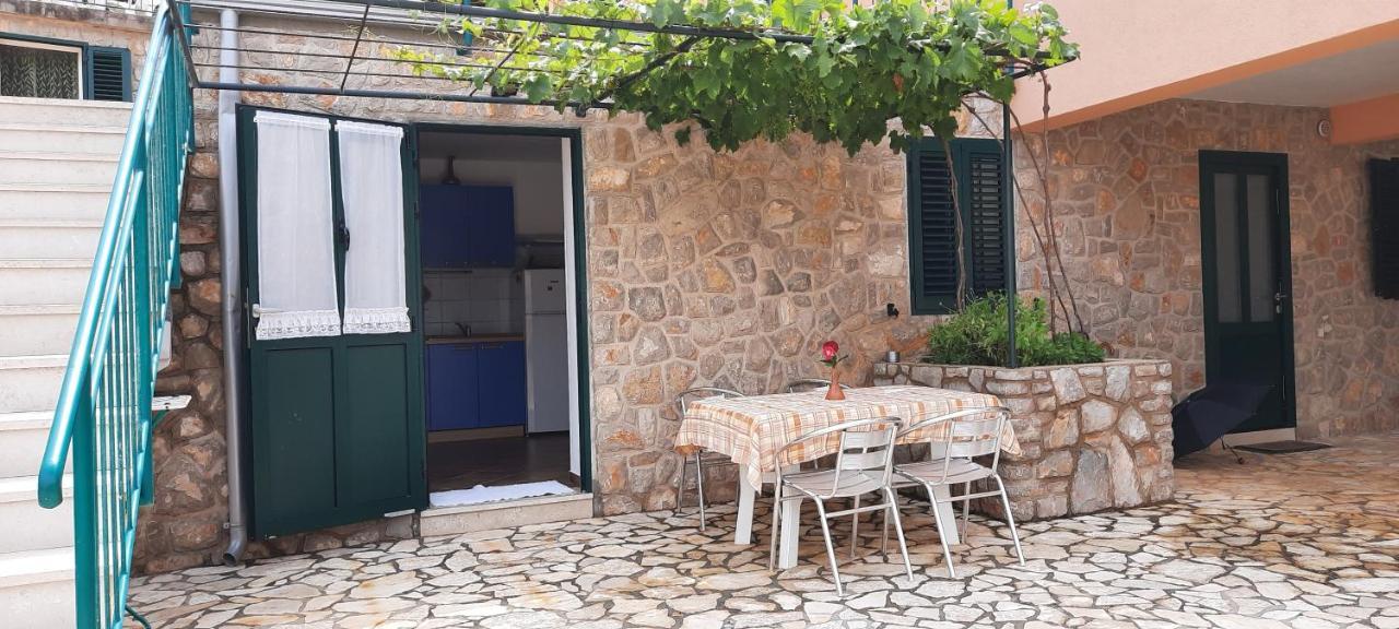 Antonio Apartman 2 Veli Losinj Luaran gambar